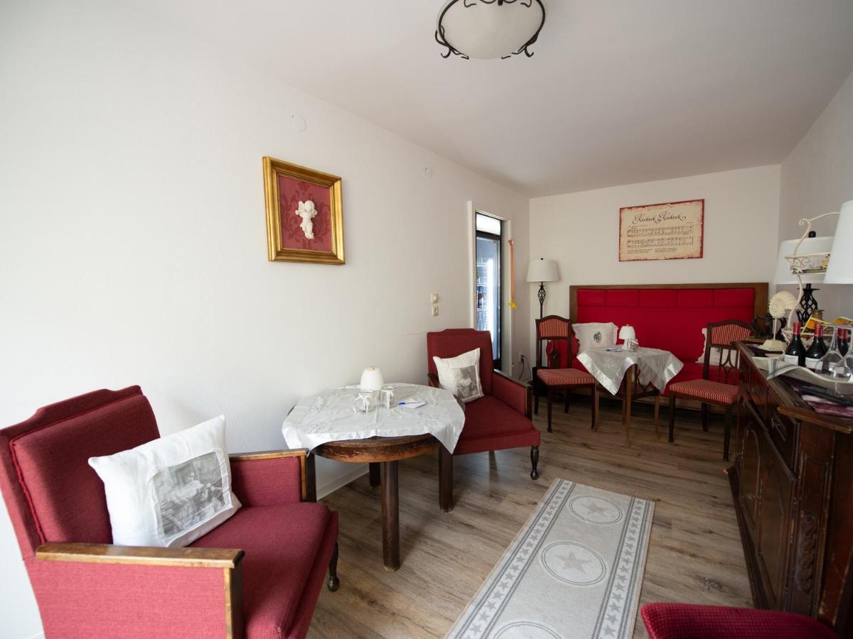 פינסטרוואלדה Hotel Zum Vetter מראה חיצוני תמונה
